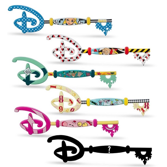 Disney Accessories - Disney Alice in Wonderland Mystery key